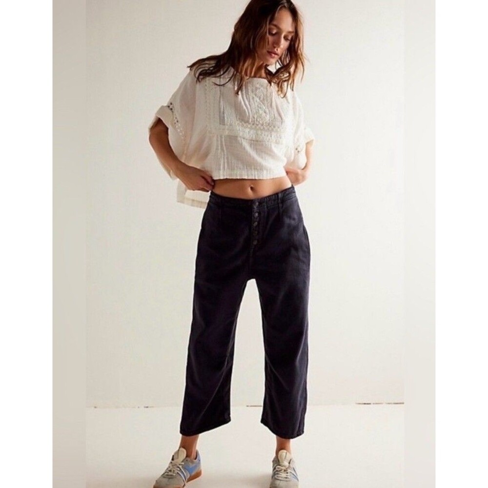 Free People We The Free Osaka Barrel Jeans Pants Button Fly Navy Blue Size 26